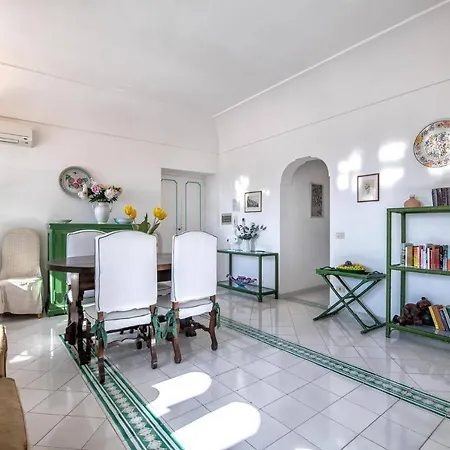 Fantastic View - Wifi - Ac Apartment